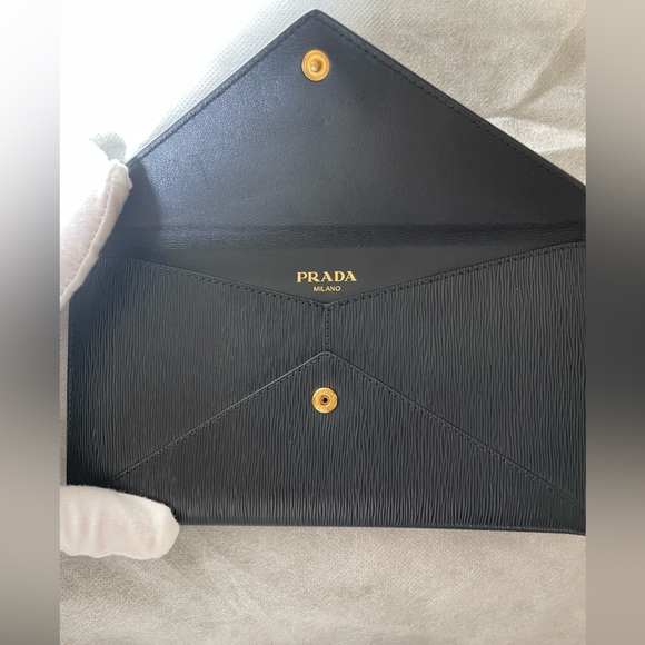 SOLD EUC Prada Black Envelope Wallet - Picture 3 of 9
